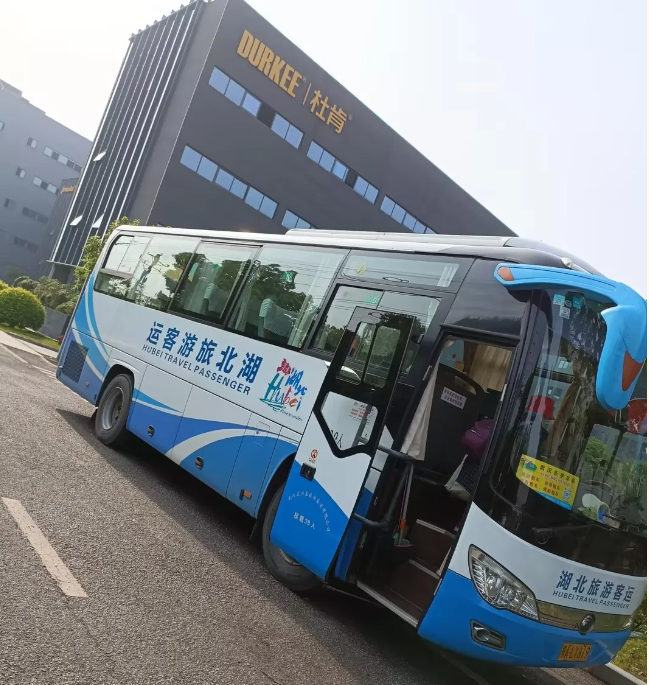 伟德体育官网风管销售中心安徽明堂山景区旅游团建运动